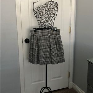 Black and white plaid skirt